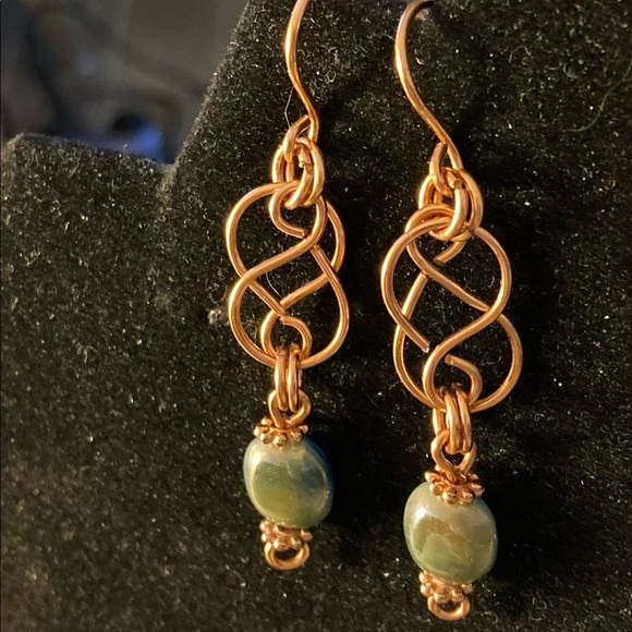 NWOT Celtic design Earrings - Picture 4 of 4
